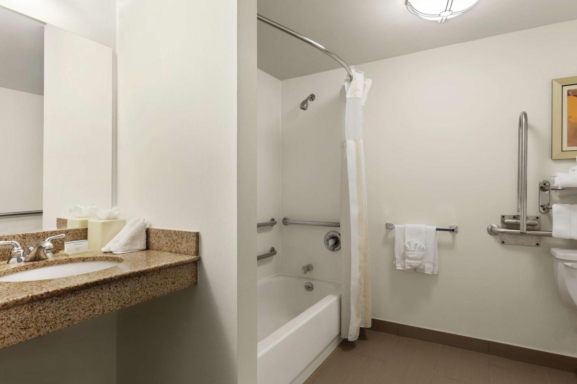 Hilton Garden Inn Shelton Zewnętrze zdjęcie